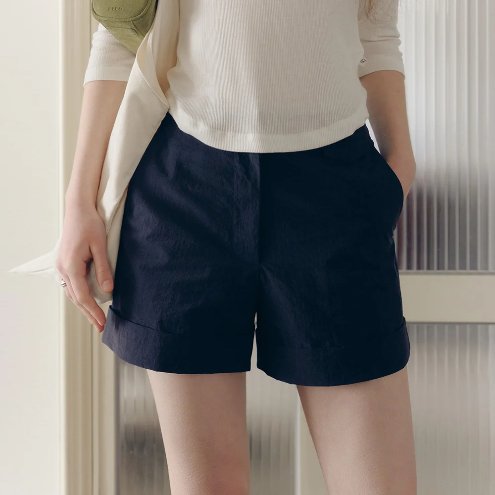 Jinny Roll-up Shorts (Navy)