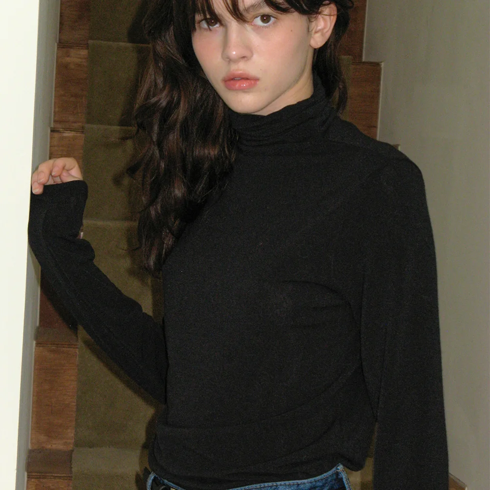 turtleneck logo top - black