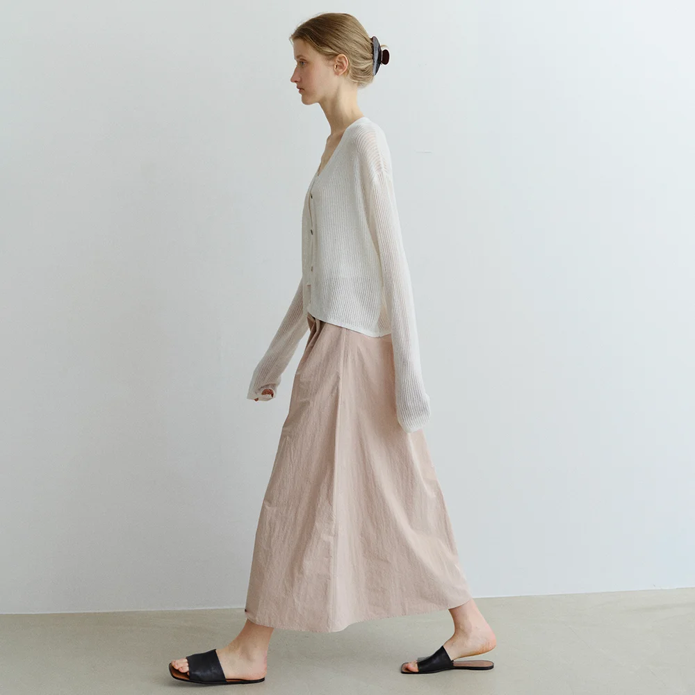 WIND PIN-TUCK FLARE SKIRT_SAND BEIGE