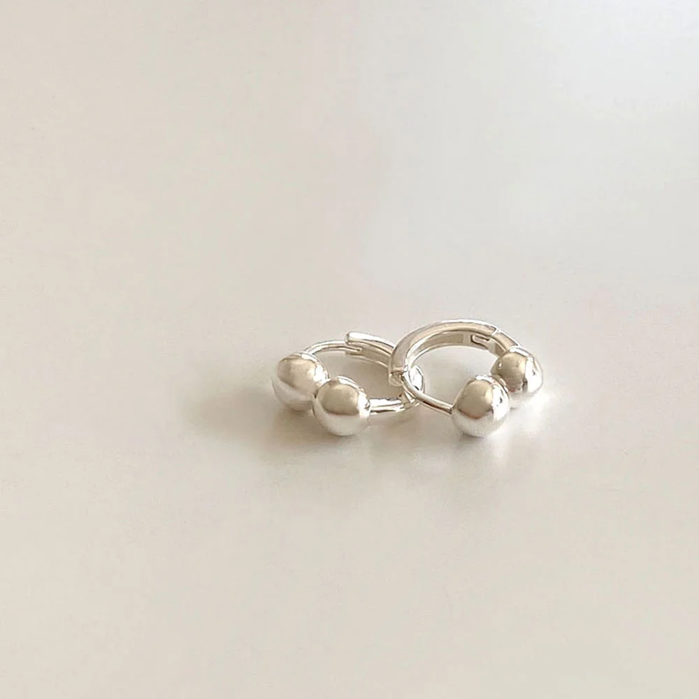 Choi Hee-jin,Kim Jieun 著用 Mini Snowball Earring