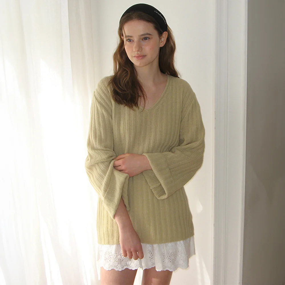 Veggie V-Neck Knit - Butter
