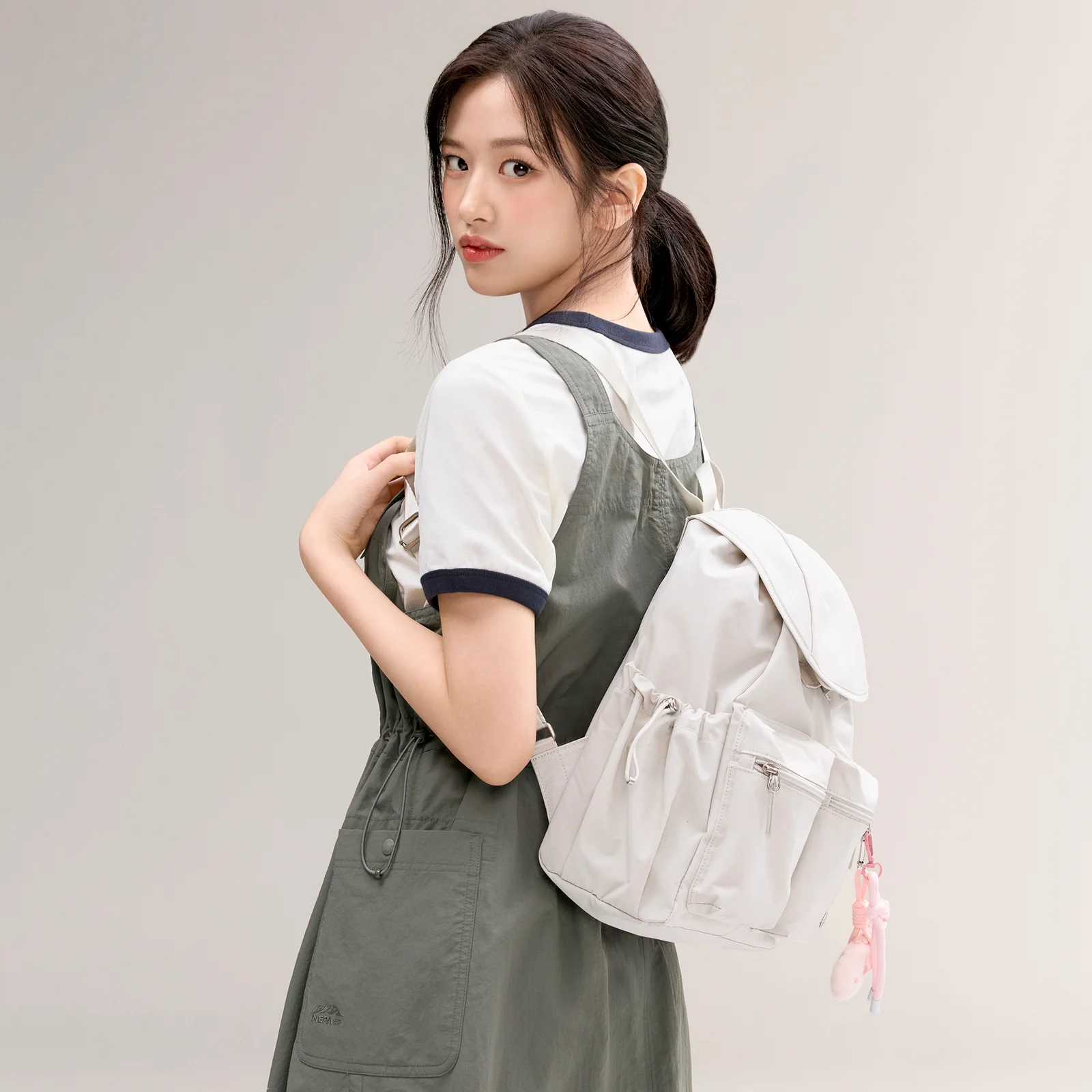 NEPA/Official Direct 7MC7526 通用 微風 流線 背包(10L)_LIGHT GREY