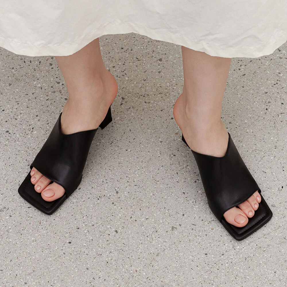 HUG SANDAL_22002_black