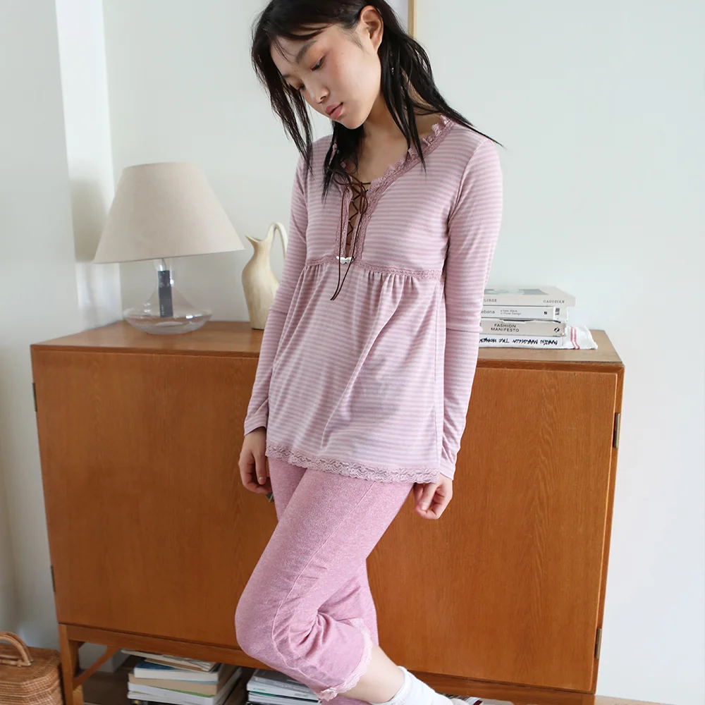 LACE TRIM LACE-UP TOP PINK