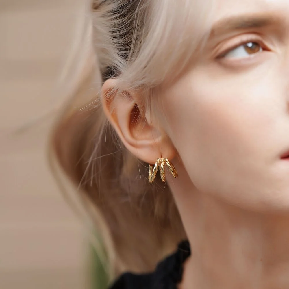 Merry double twist hoop Earrings 扭紋戒指 扭結 耳環