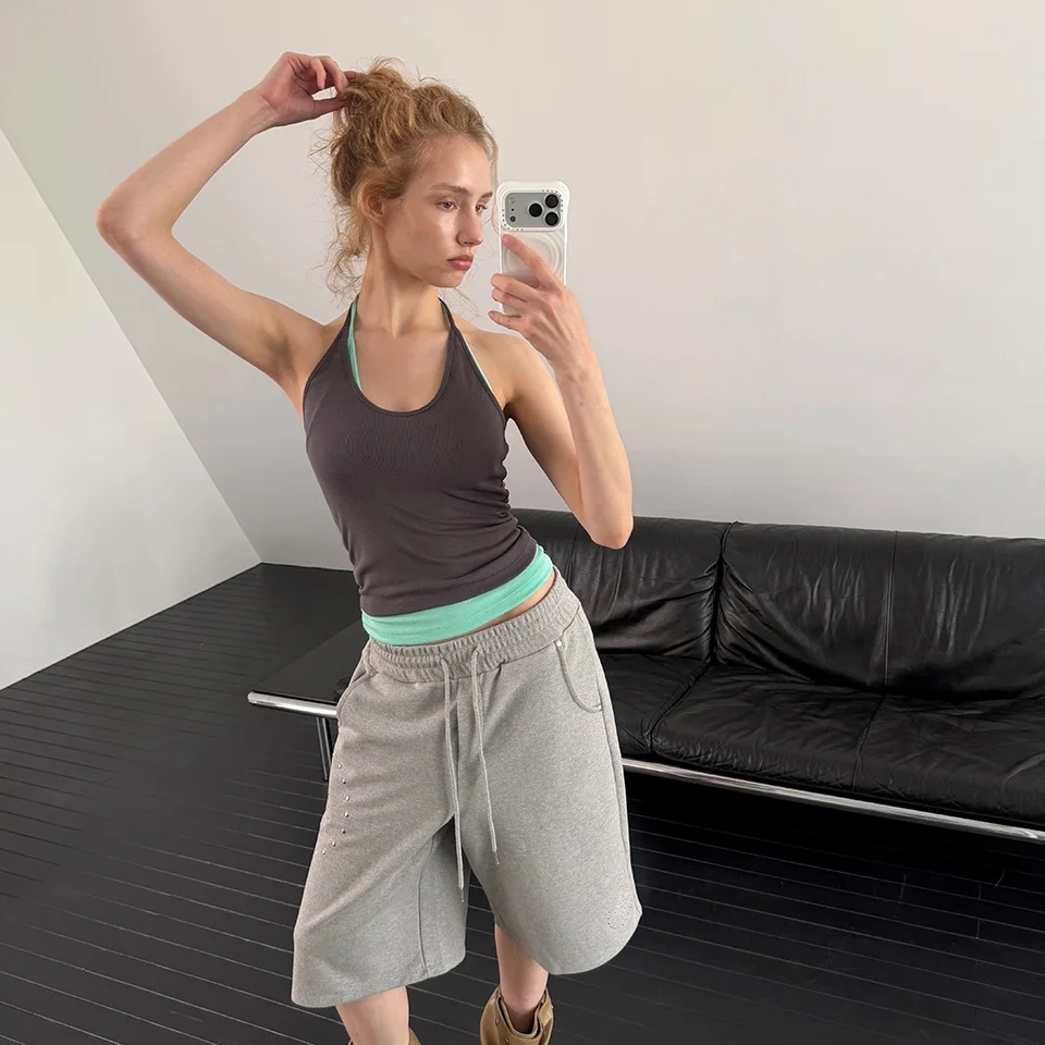 CURVE HALTER SLEEVELESS (CHARCOAL)