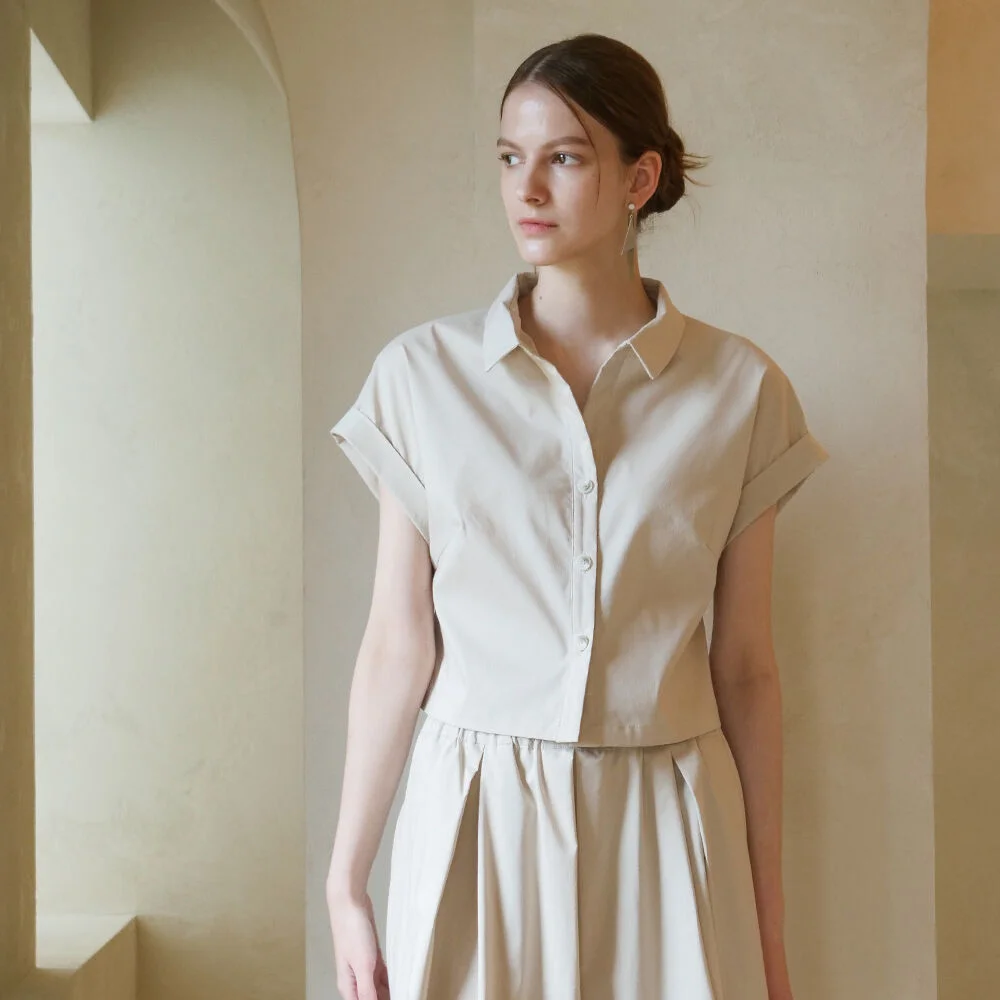 Back Detail Crop Shirt _ Beige