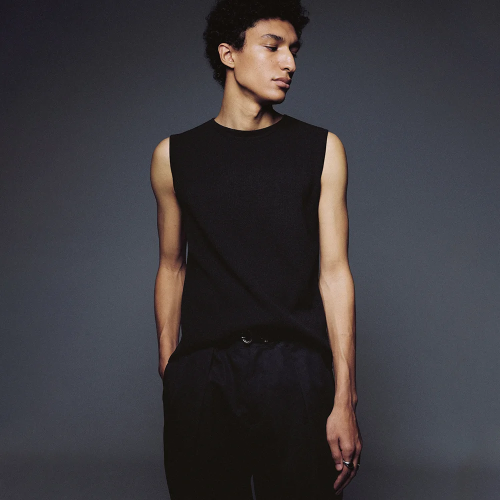 Fine Cotton Layered Neck Sleeveless_Black
