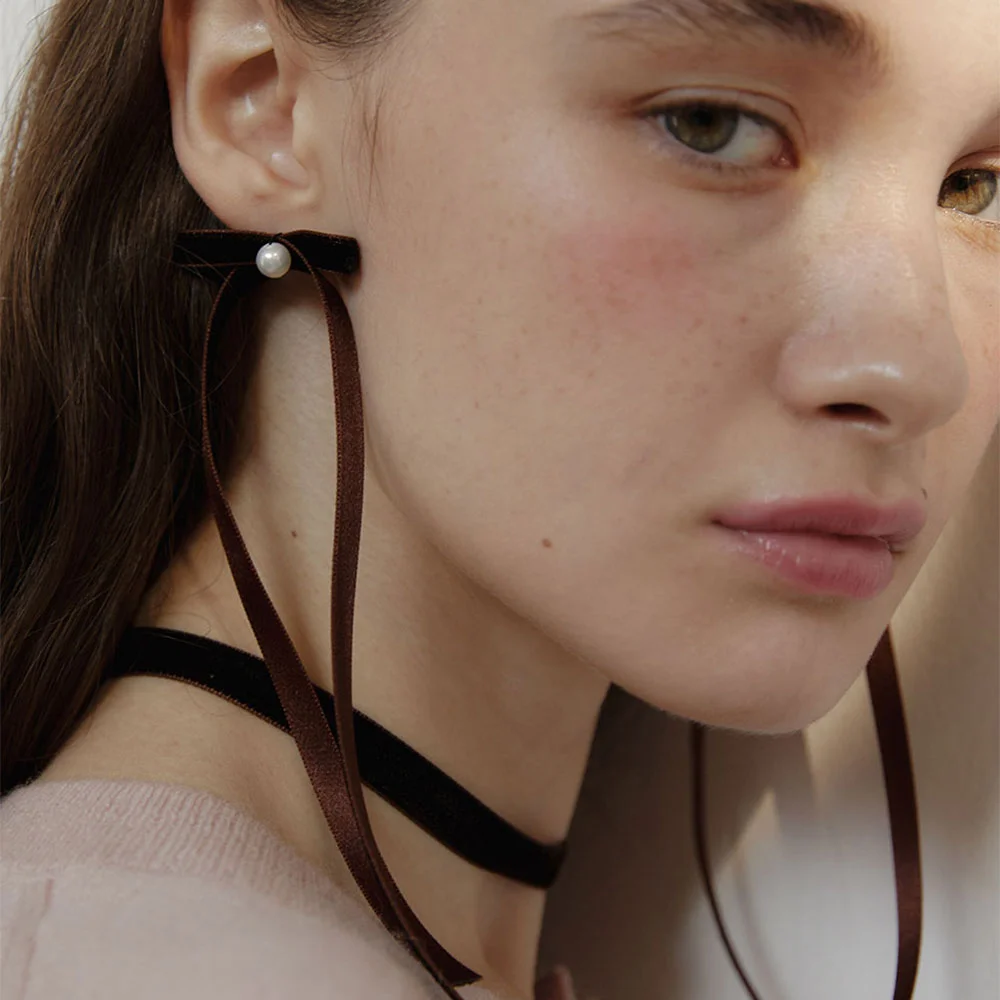 Brown Velvet Ribbon Earrings (L244MER050)