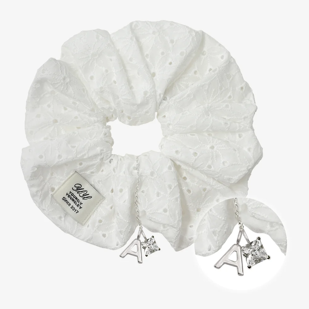 Anniversary initial scrunchie, EYELET
