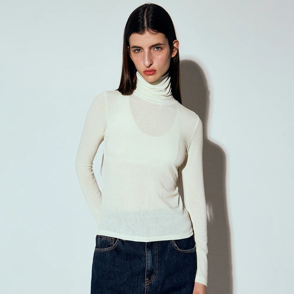MINIMAL SLIM TURTLENECK TOP_IVORY