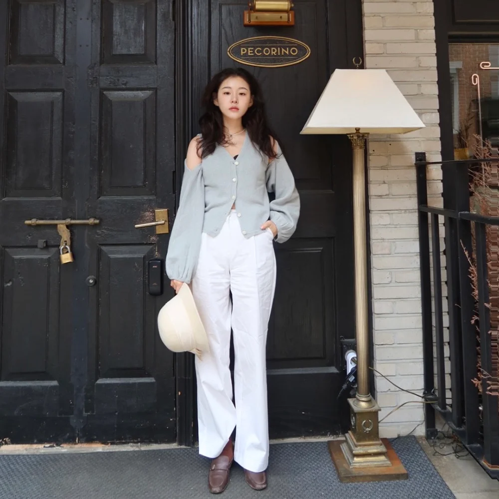 one tuck out pocket pant_white