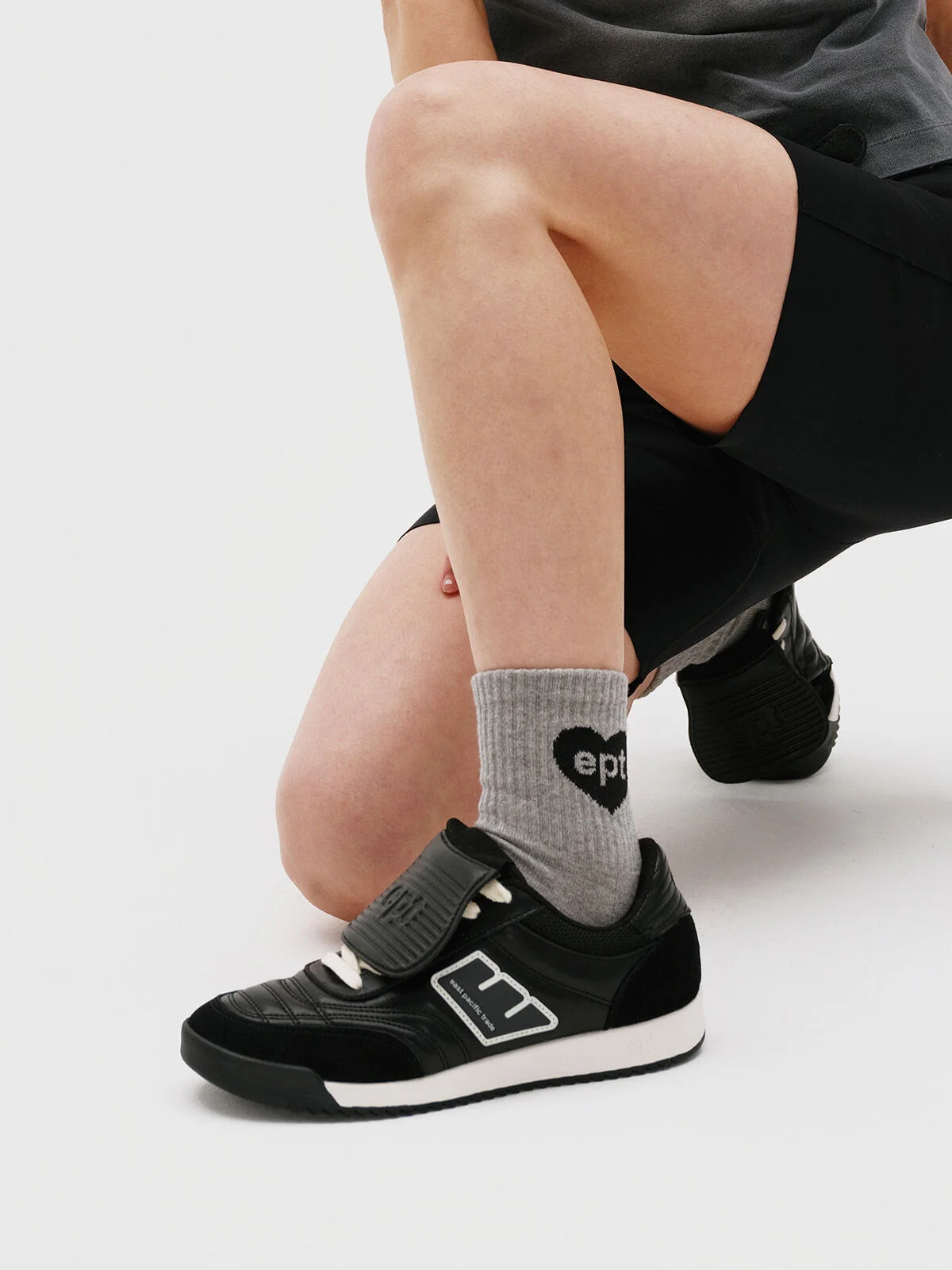 LIBERO (BLACK)