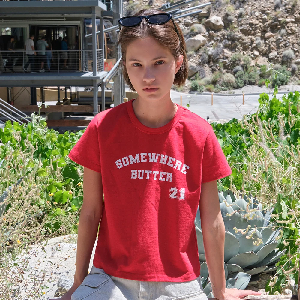 21 Square Logo Top - Red
