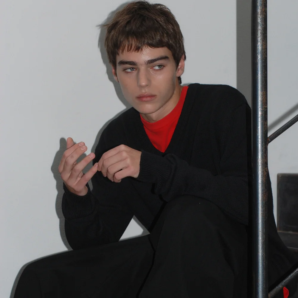 Mono v-neck knit - black (MEN)