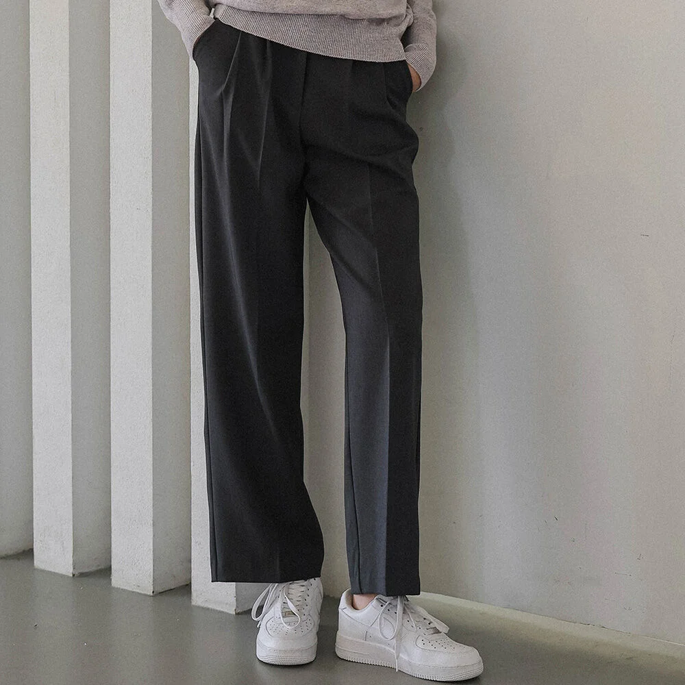Basic Two Tuck Slacks