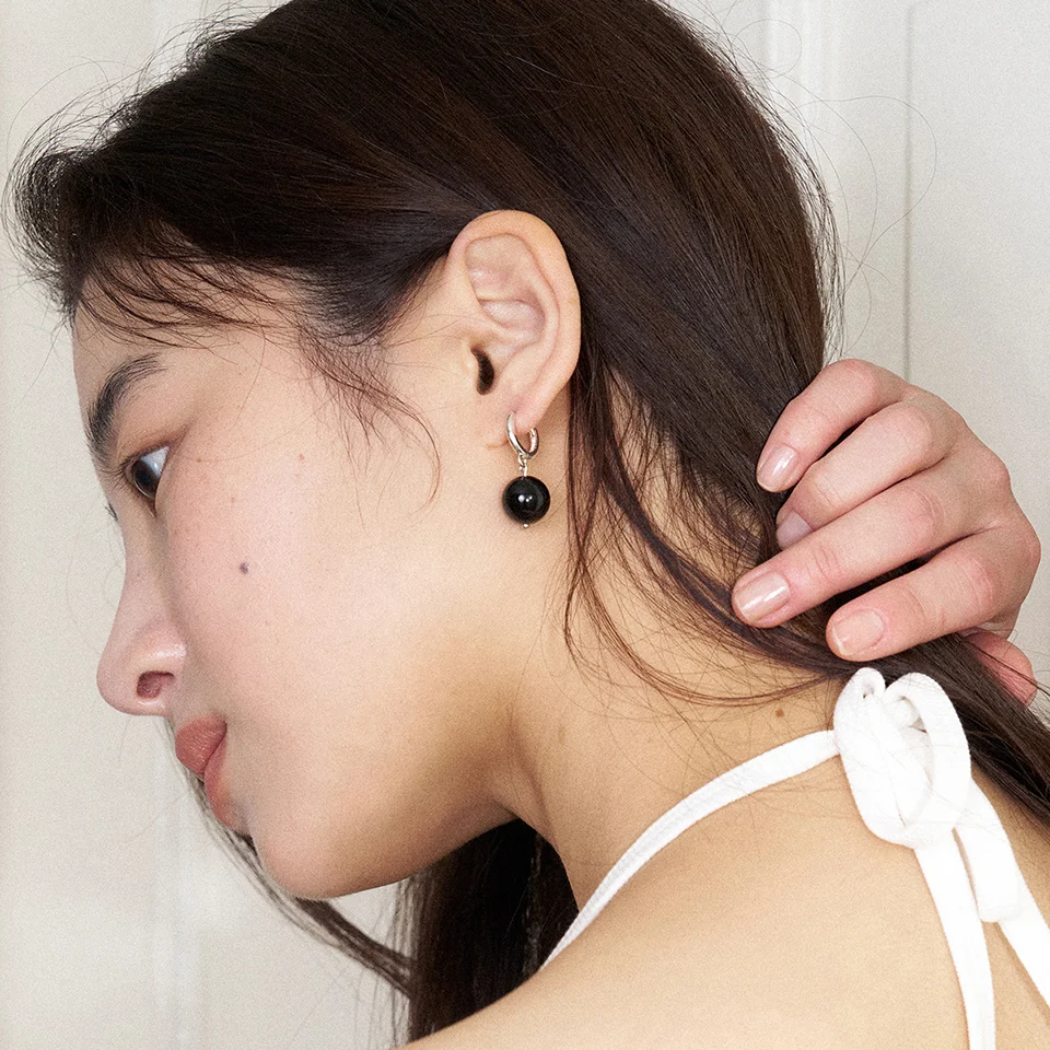 onyx ball fruit earring