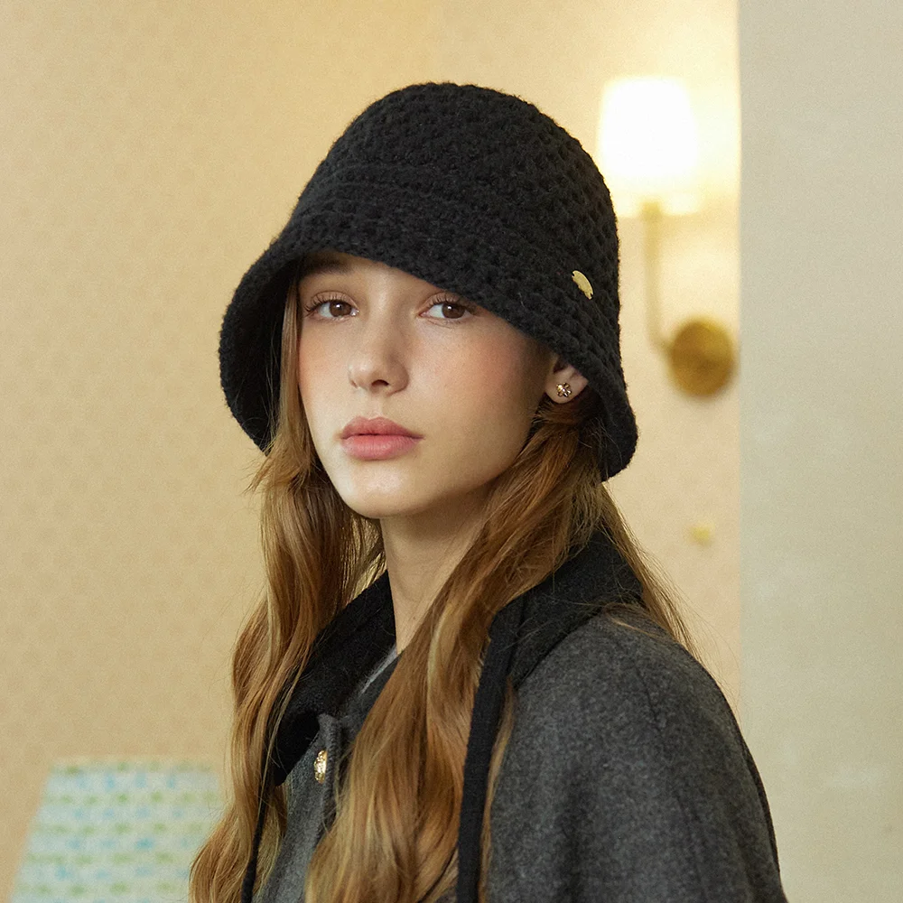 Crochet Strap Bonnet Hat - Black