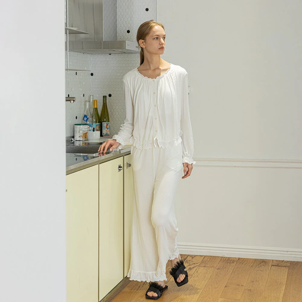 MJ_Slim-fit pleated neckline two piece pajamas_WHITE