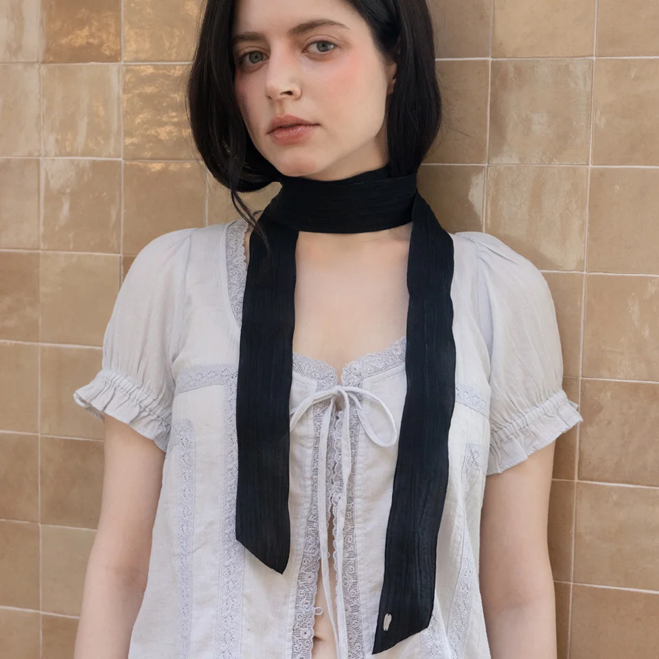Wrinkle Slim Long Scarf (Black)