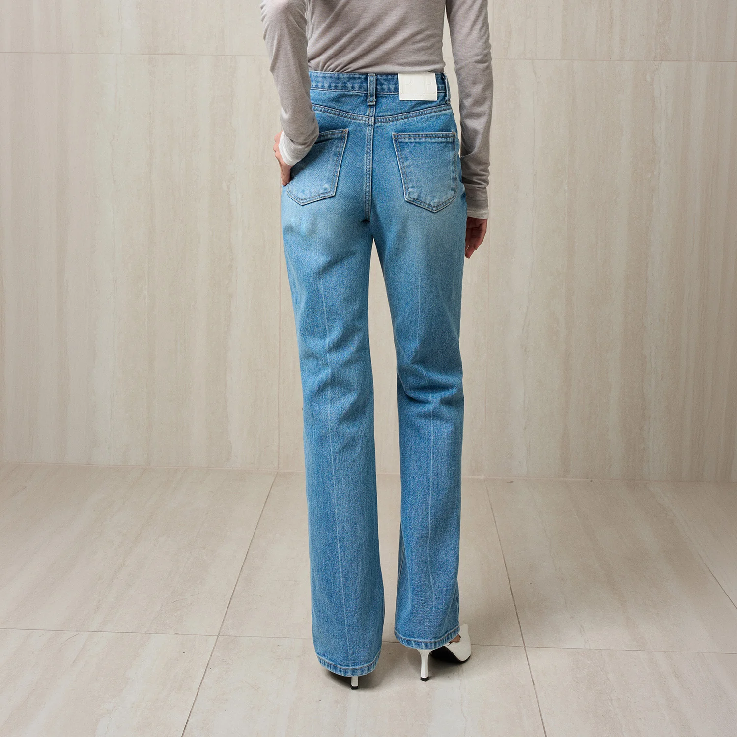 FRONT CREASED DENIM PANTS LIGHT BLUE