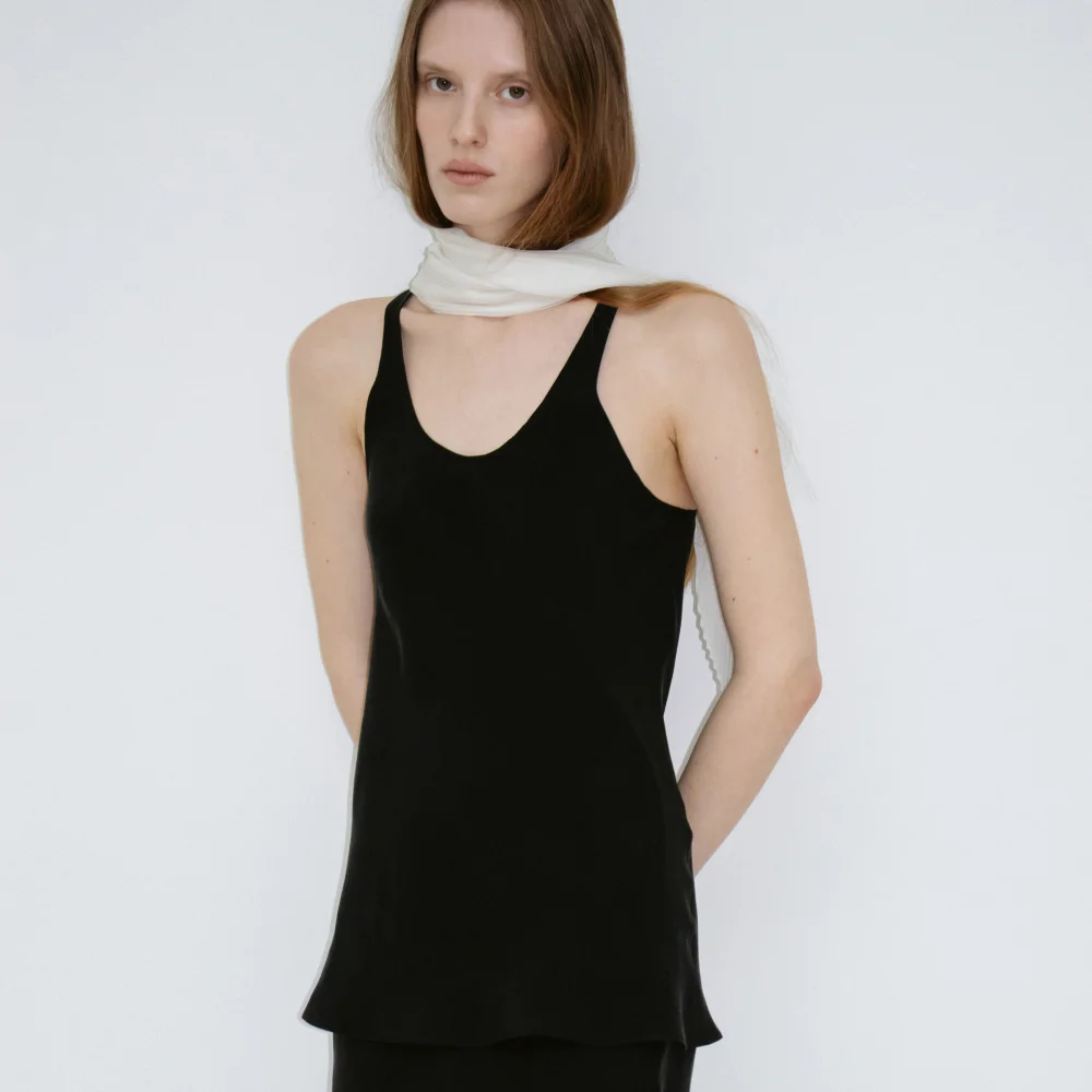Silky Bias Sleeveless (Light Beige / Dark Gray / Brown / Black)
