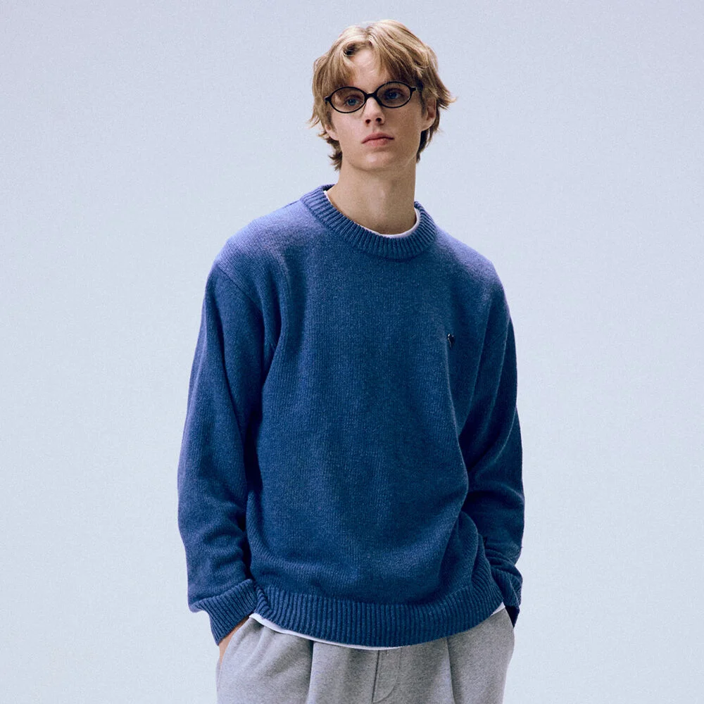 ESSENTIAL CREW NECK KNIT