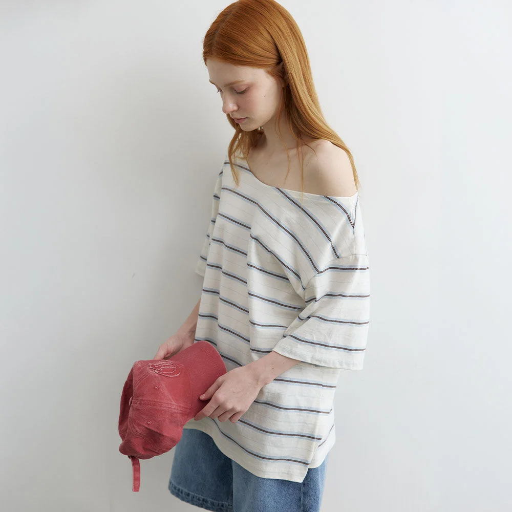 Off-shoulder stripe T-shirt _Ivory