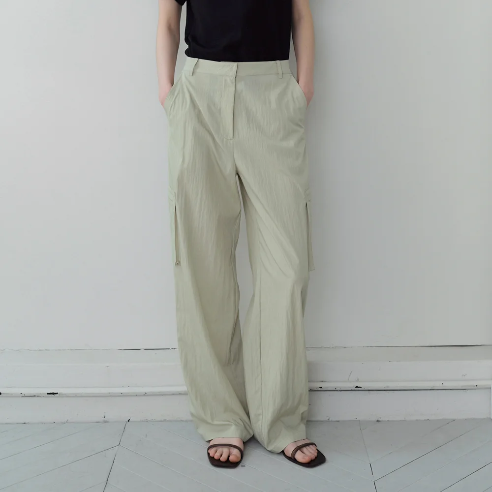 Nylon cargo slacks (light khaki)