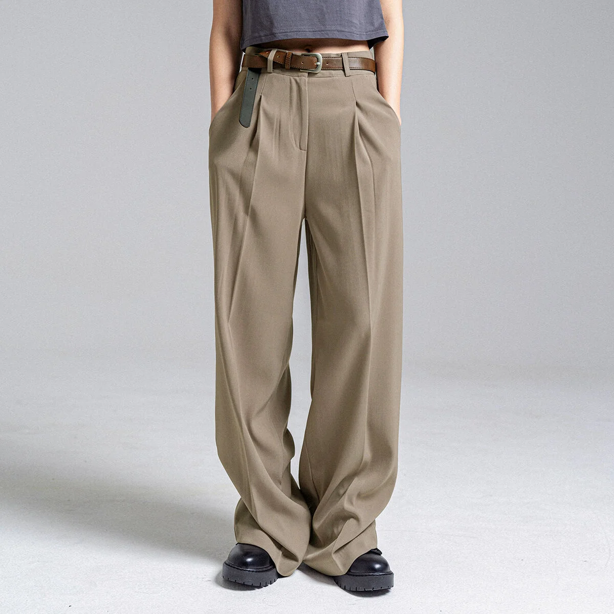 Kenzie Slacks Beige