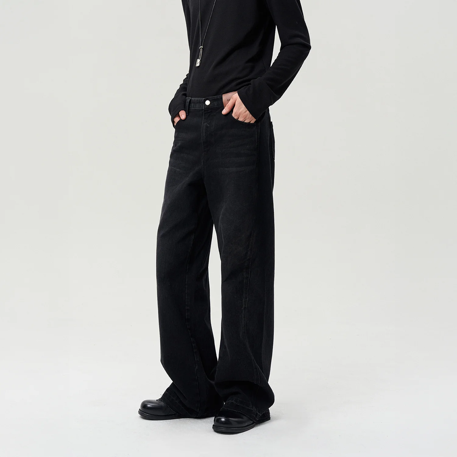 DESTROYED HEM WIDE LEG JEAN WASHED BLACK
