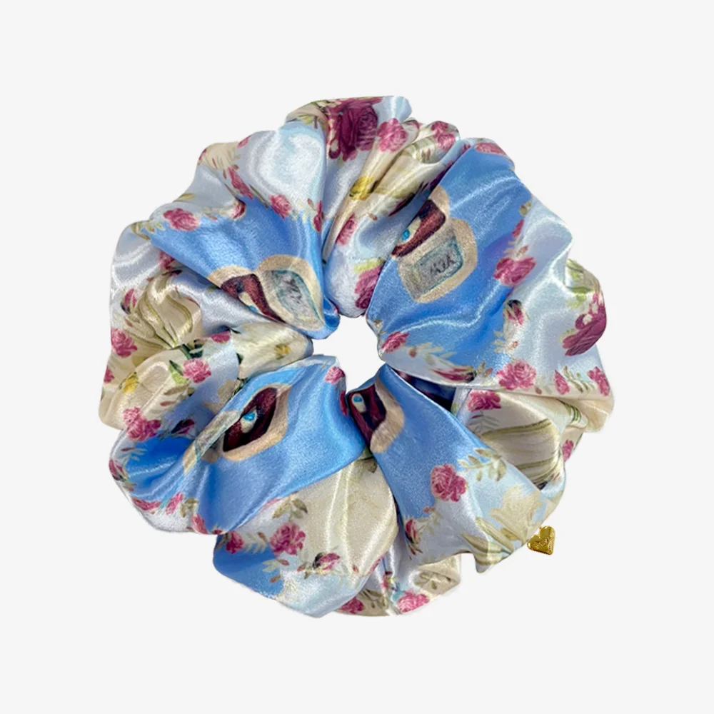 Susan scrunchie, BONNIE BLUE