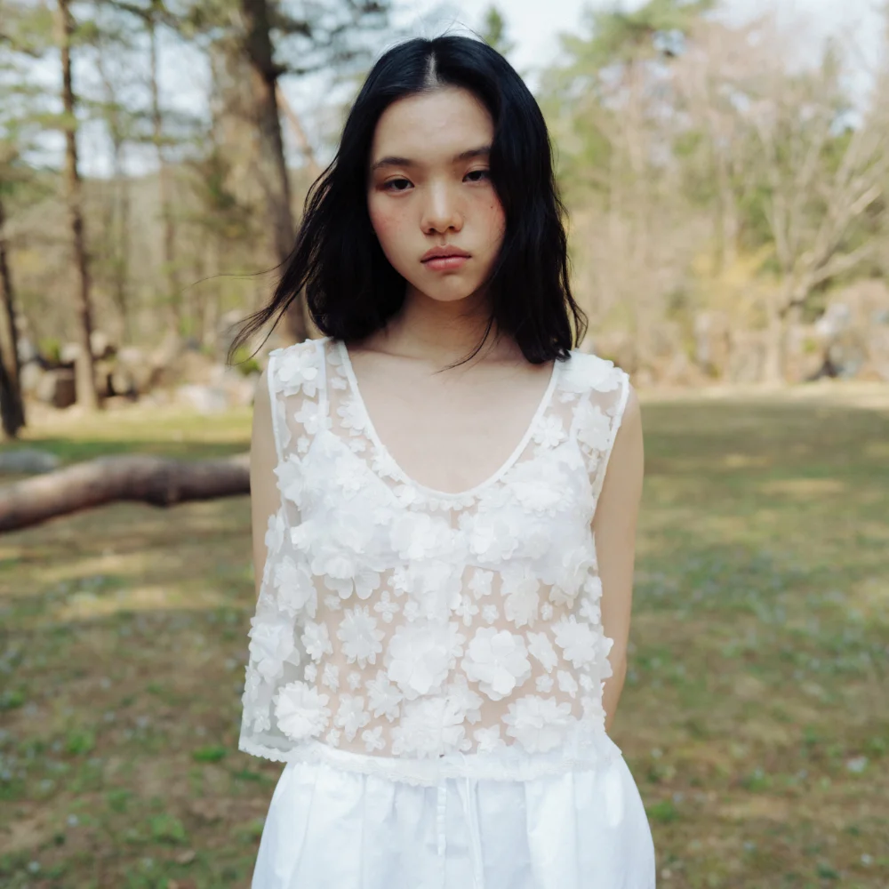 Floral tulle sleeveless top (white)