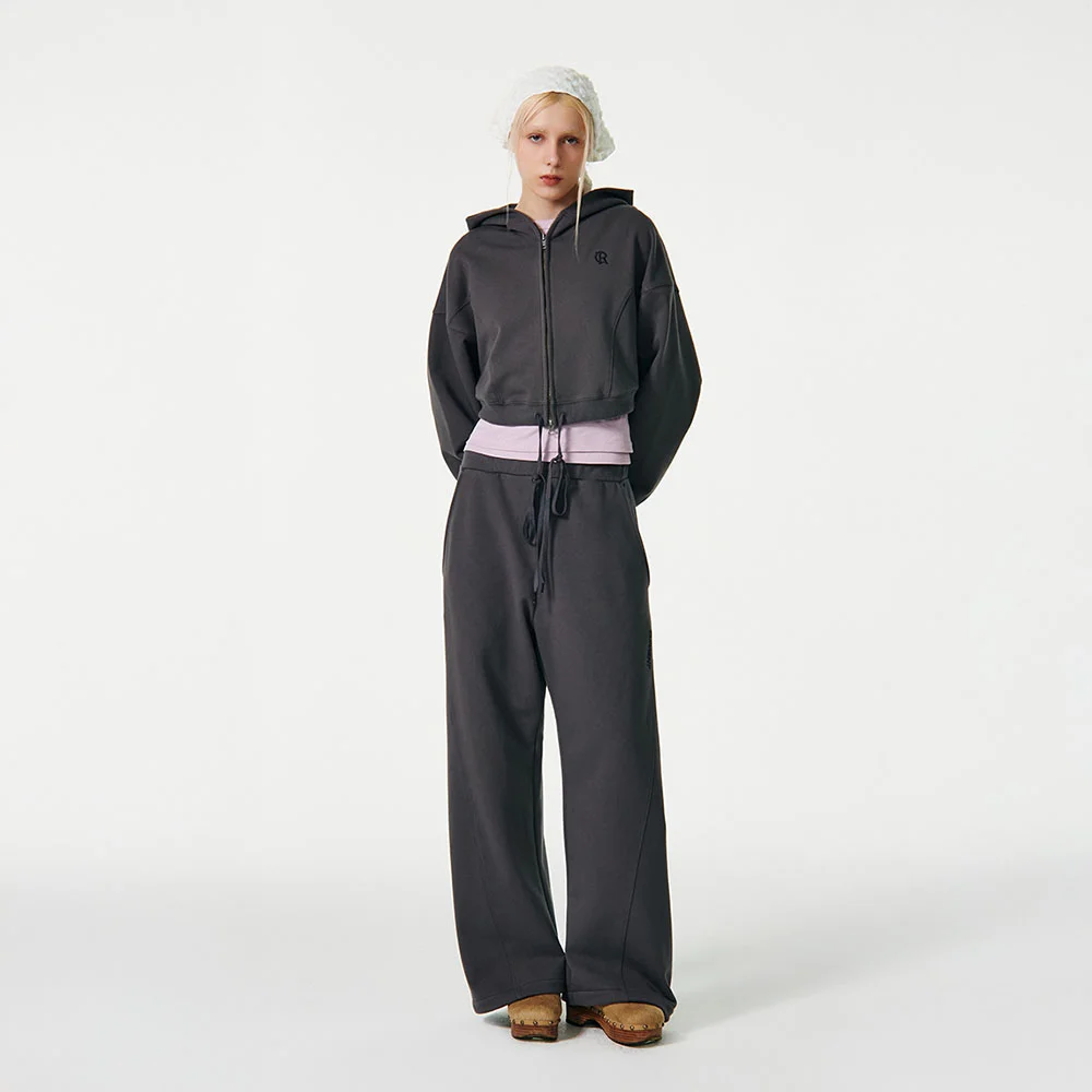 LOGO CURVED SWEAT PANTS