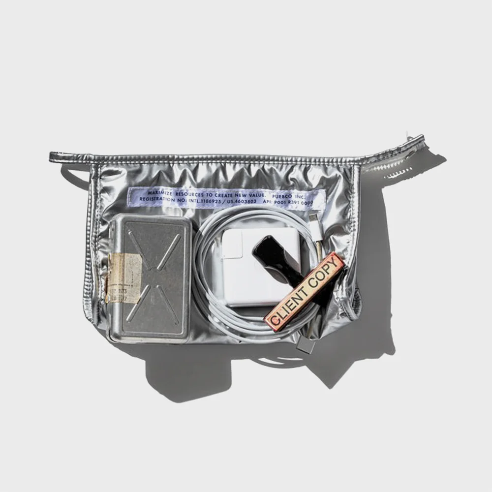 SPACE STYLE POUCH