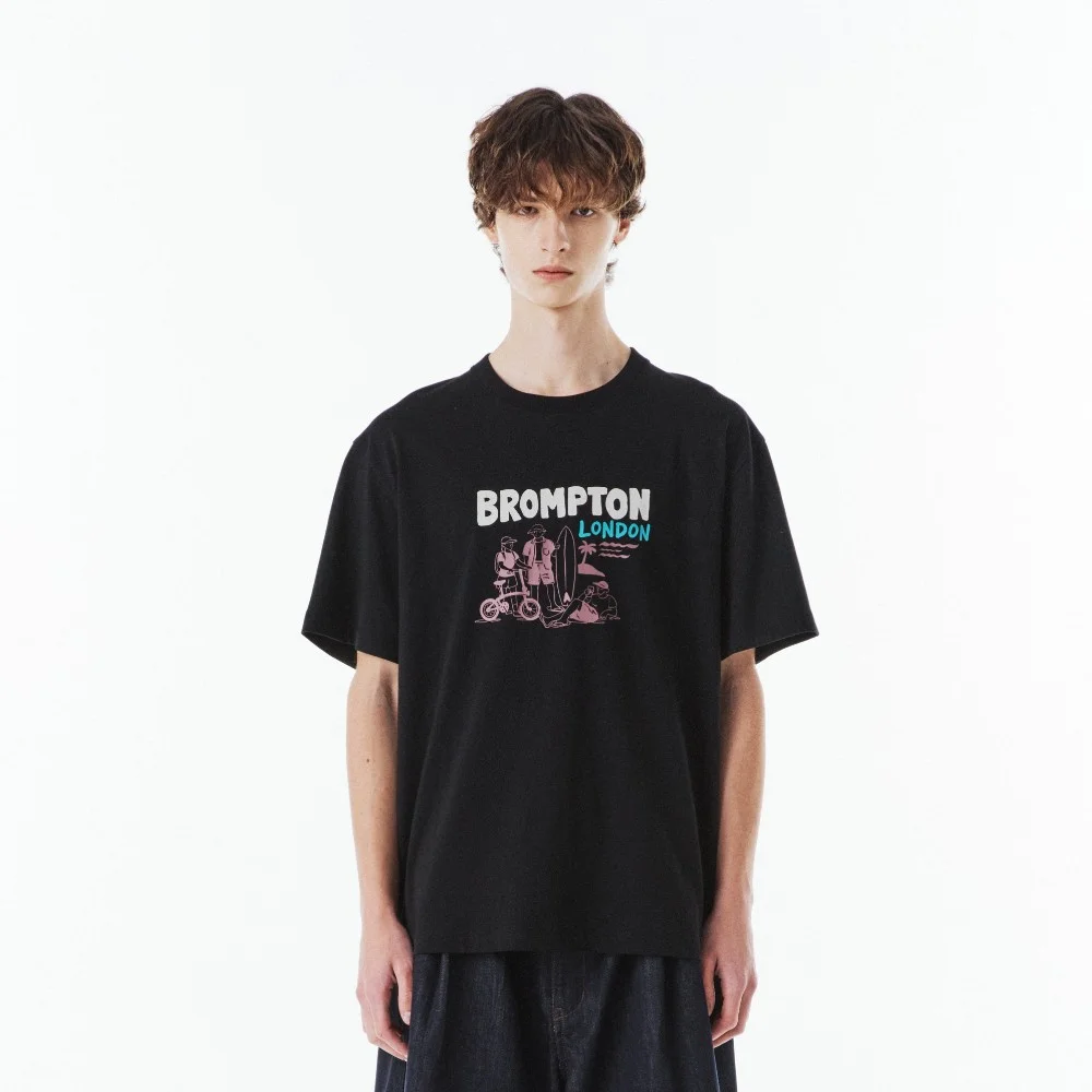 (EXCLUSIVE) SURFING GRAPHIC T-SHIRT - BLACK (P263UTS903)