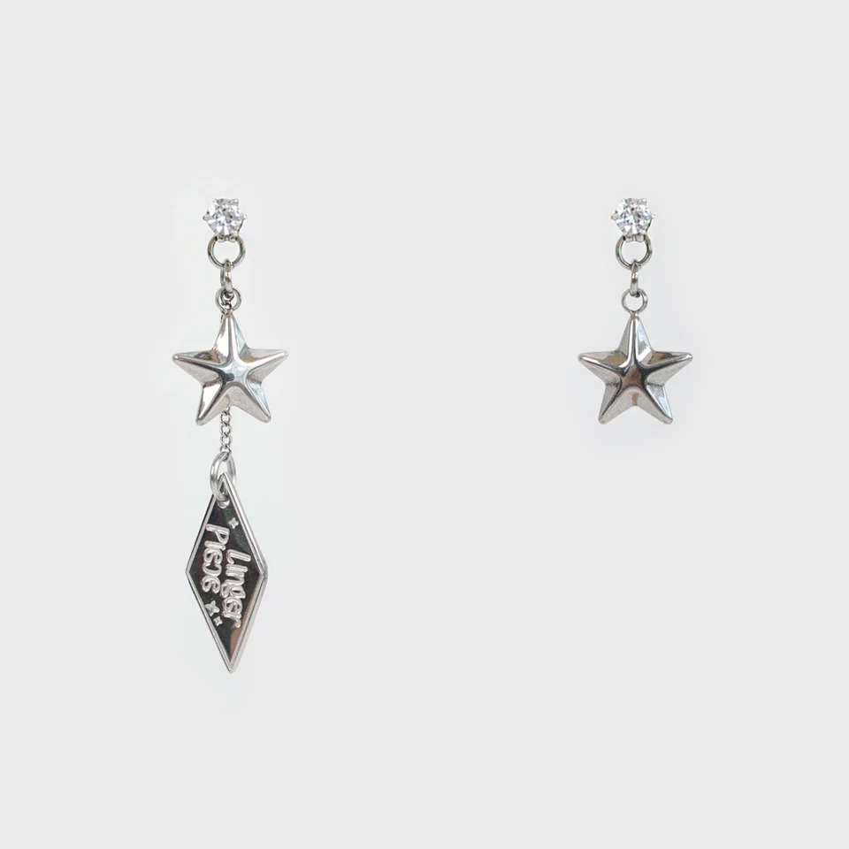 Star lingerpiece name tag earring