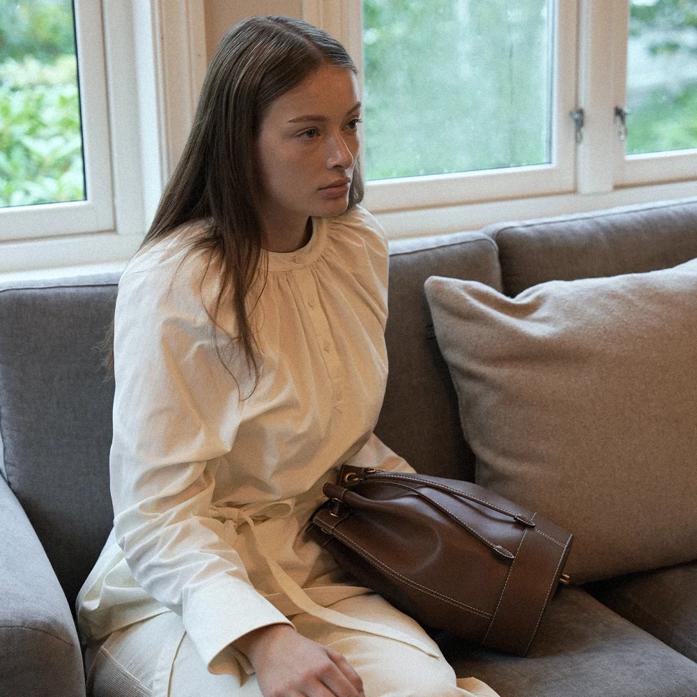 LIER HENRY NECK BLOUSE (CREAM)