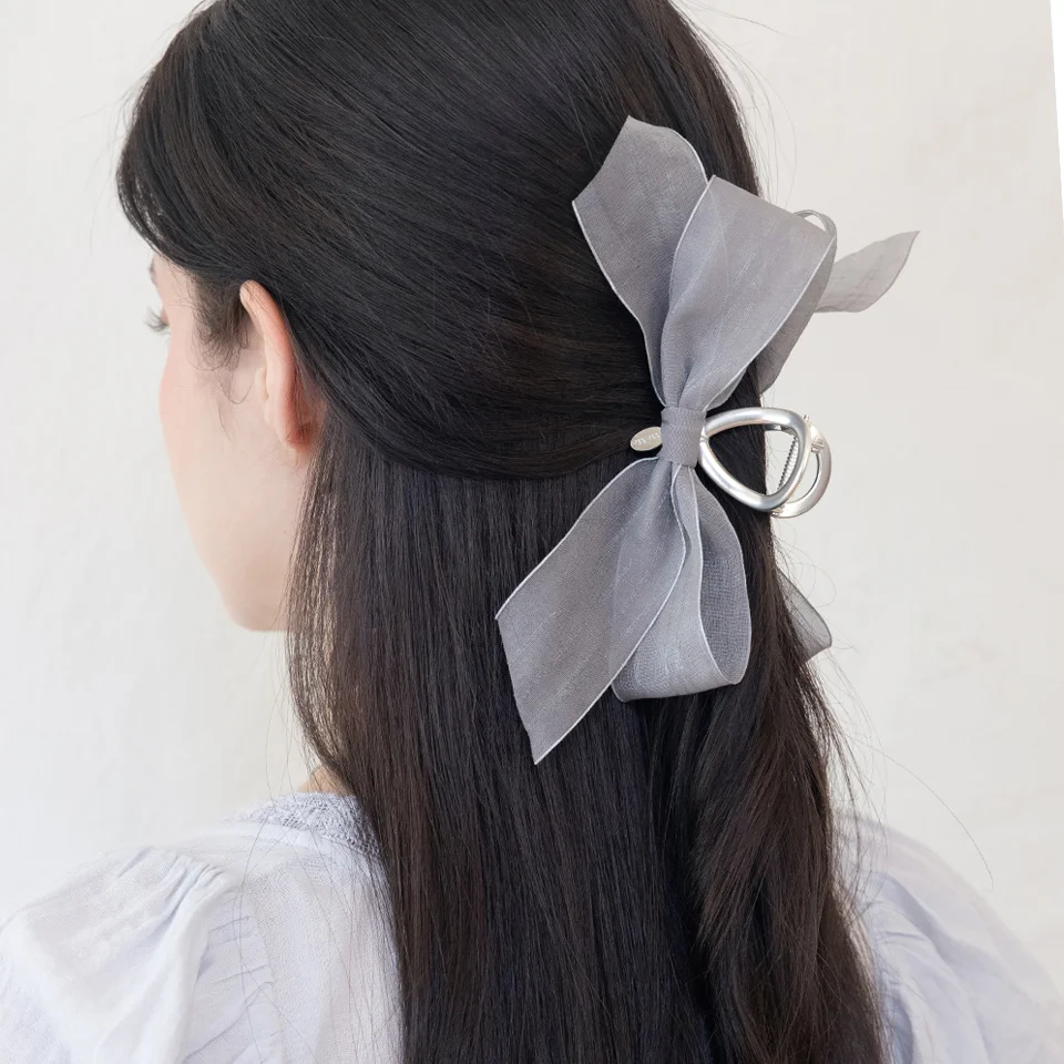 Sheer ribbon hair clip (Silver gray)