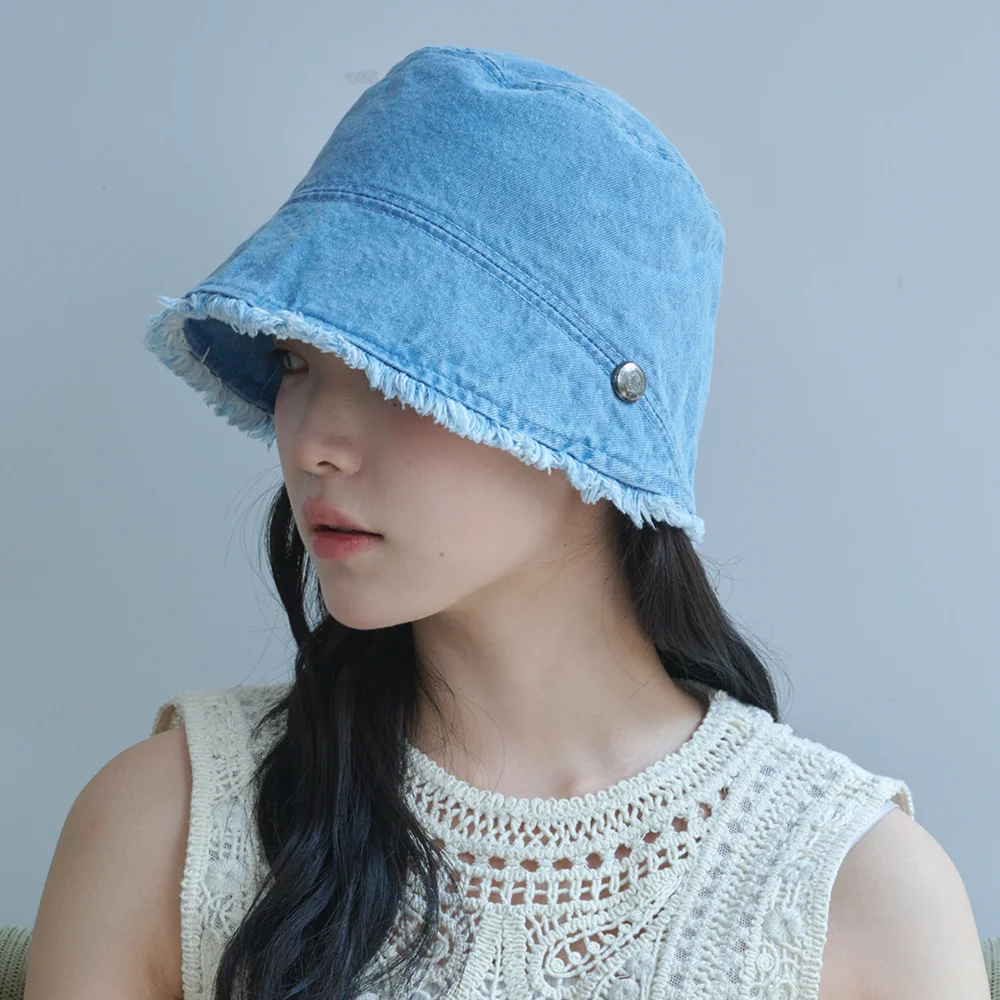 Frayed Hem Moon Bucket Hat (2 Colors)