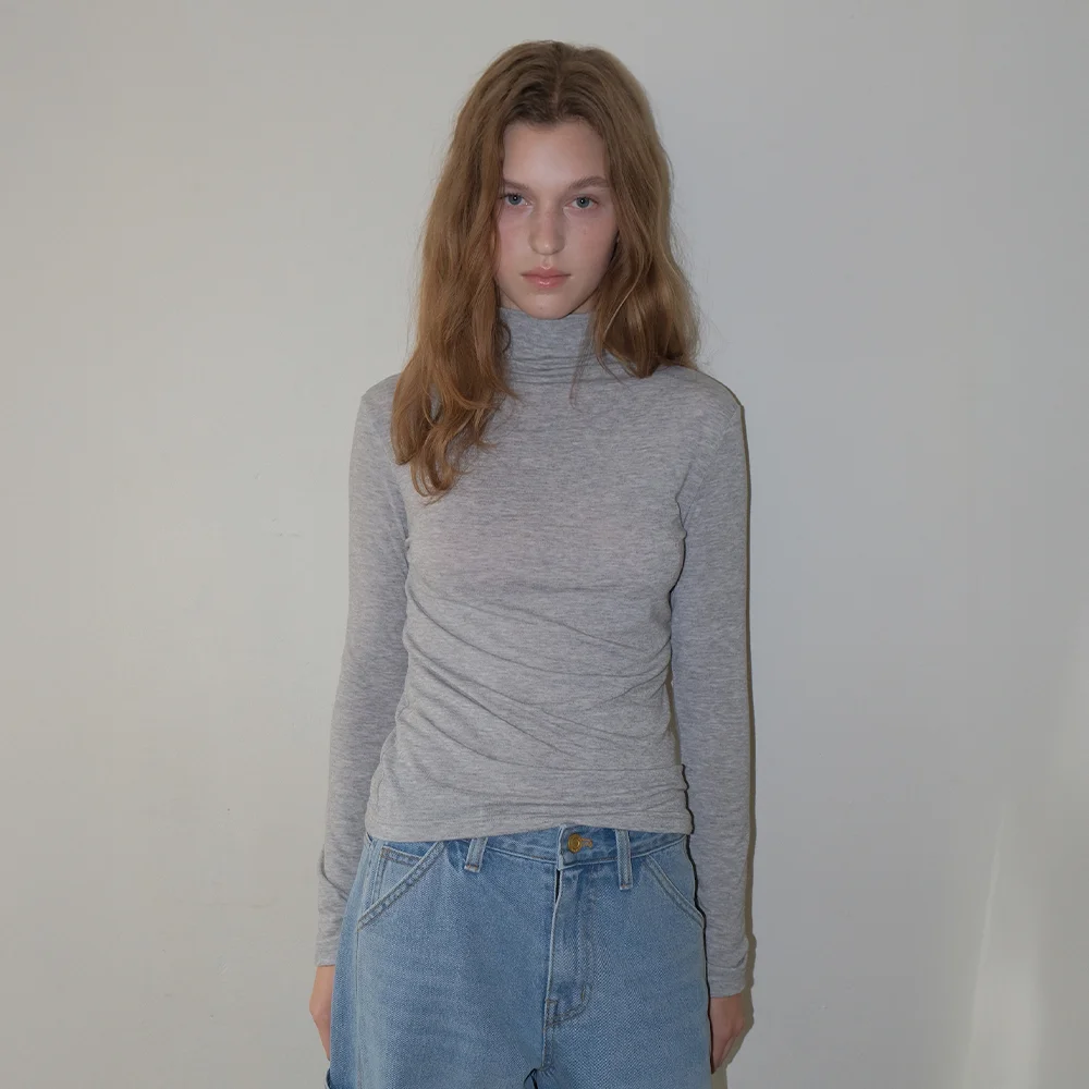 Lettering Turtleneck Top - Grey