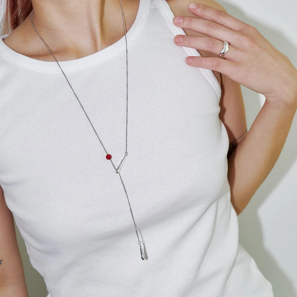 DEEP DROP NECKLACE RED