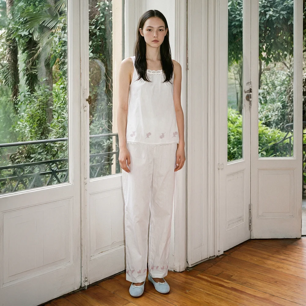 Rose Embroidered Pajama SET-UP (White)