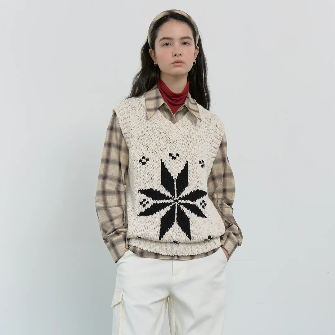 NORDIC V-NECK KNIT VEST_IVORY