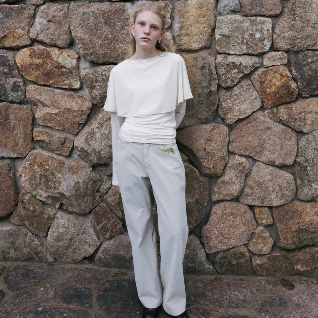 Classic corduroy straight pants (ivory / khaki beige / black)