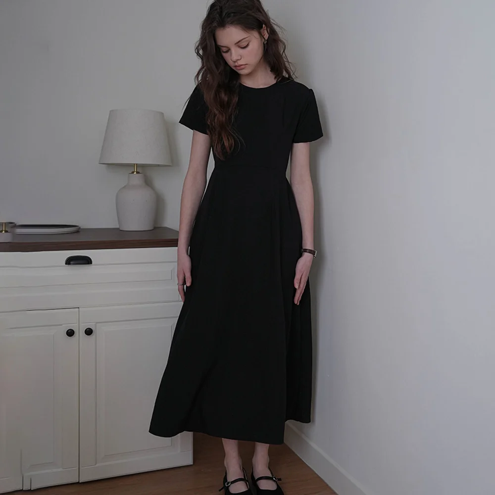 Dart Back Ribbon Dress