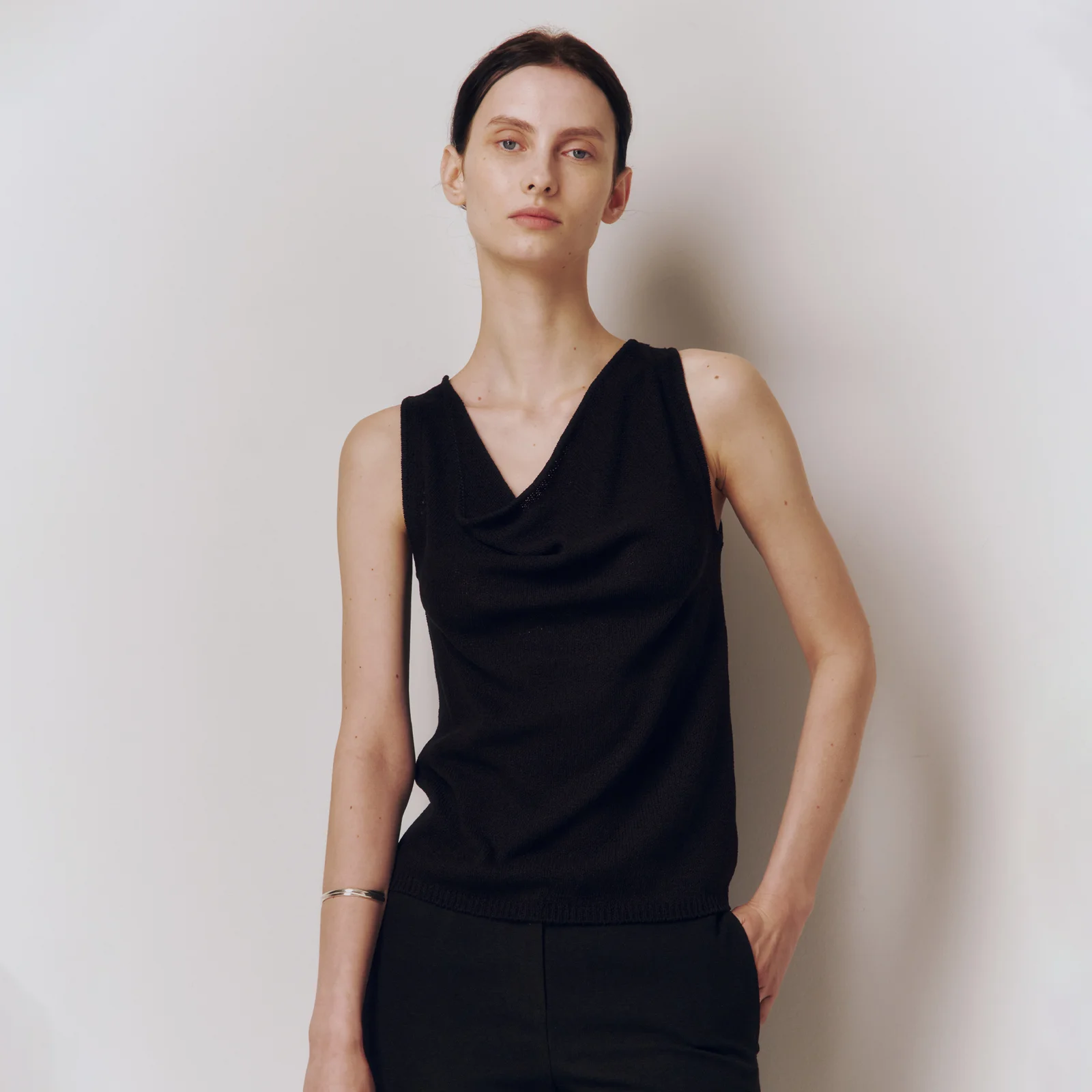 Sorie Cowlneck Top Black