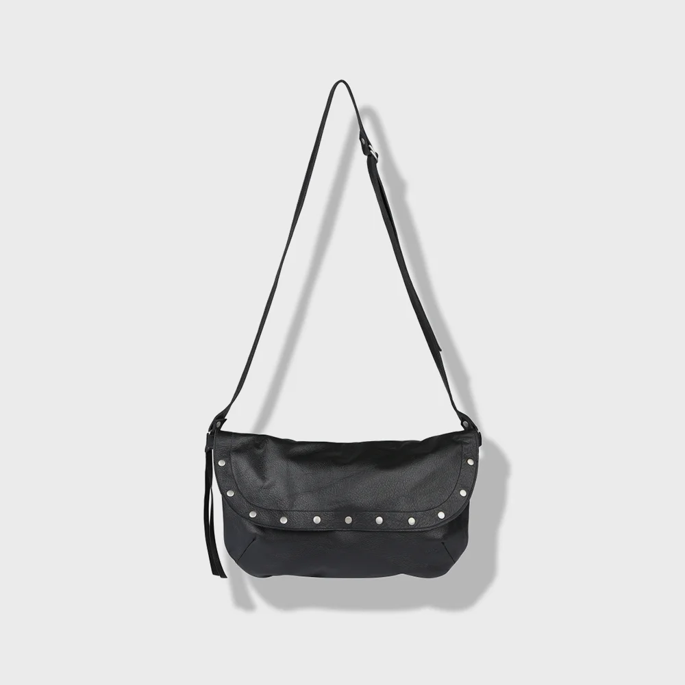 STUDED LEATHER BODY CROSS BAG BLACK