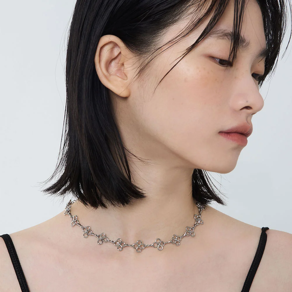 Floss Clover Chain Necklace