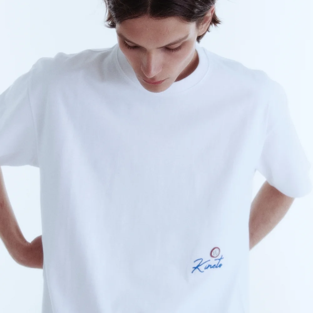 Classic Lettering Emblem T-Shirt_White